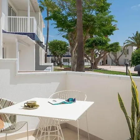 Barcarola Club Puerto del Carmen (Lanzarote)