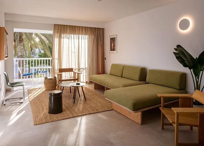 Barcarola Club Puerto del Carmen (Lanzarote)